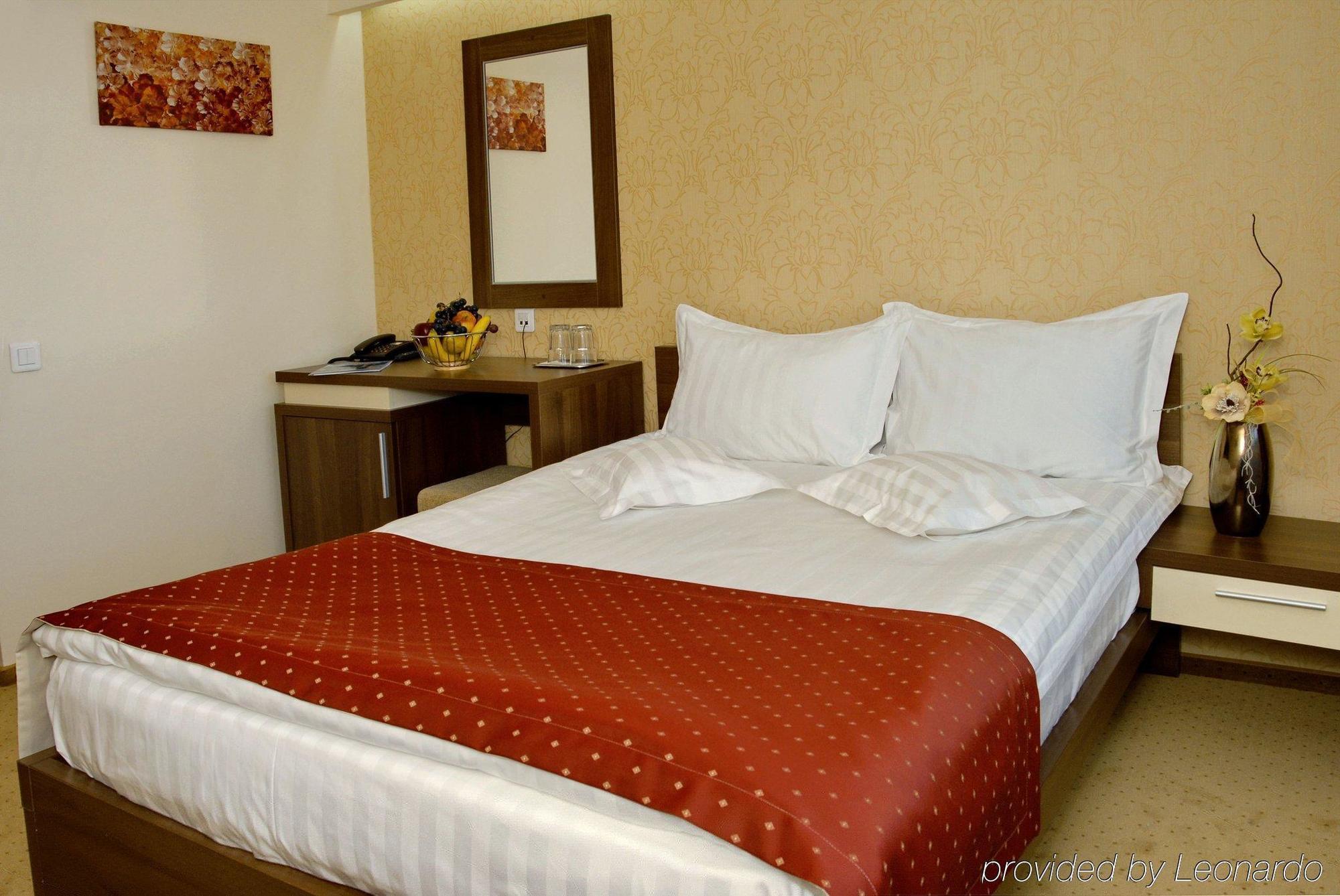 Hotel Univers คลูจ-นาโปกา ห้อง รูปภาพ